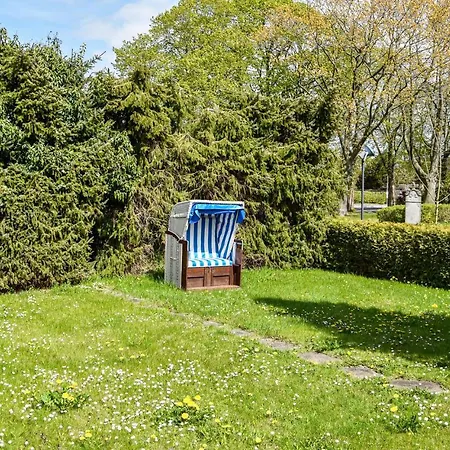 別荘 Stunning In With Wifi Brokdorf